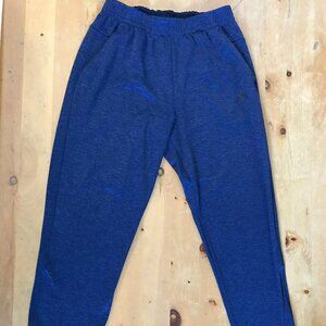 Adidas Men’s Climawarm Joggers Navy Blue – Size M (RN 88387 / CA 40312)